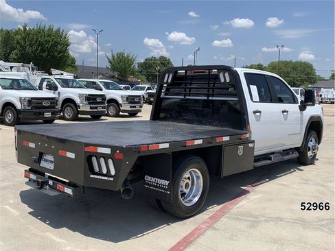 Used 2024 GMC Sierra 3500 Pro w/ Convenience Package AWD/4WD image 2