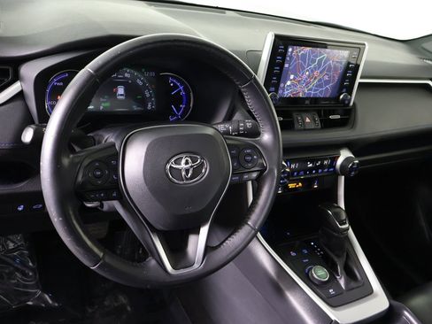 Used 2020 Toyota RAV4 XSE image 27