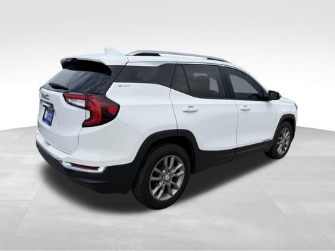 Used 2024 GMC Terrain SLT FWD image 5