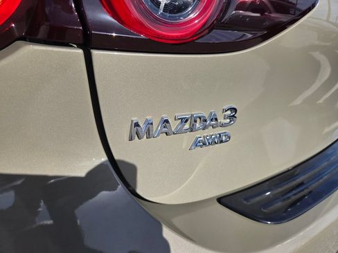 Certified 2025 MAZDA MAZDA3 Carbon AWD/4WD image 11