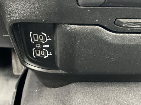 Used 2021 RAM 3500 Big Horn image 8