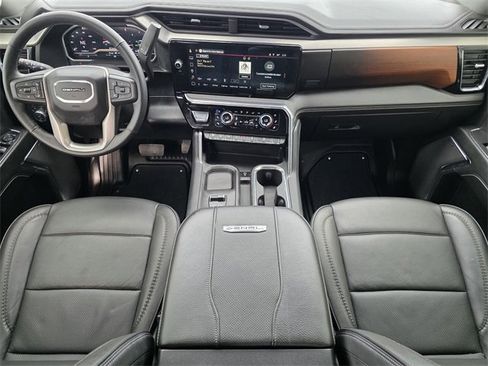 Used 2024 GMC Sierra 2500 Denali w/ Denali Reserve Package image 21