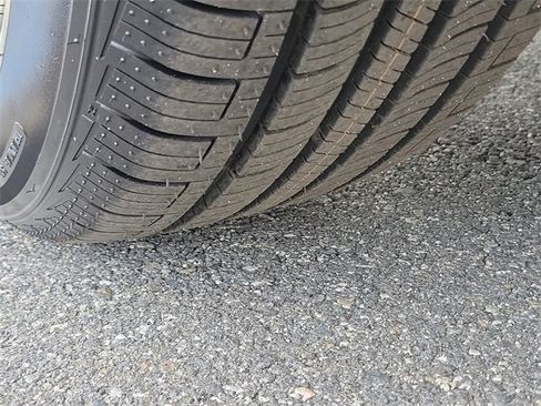 Certified 2024 Ford Escape ST-Line Select w/ Tech Pack #2 image 32