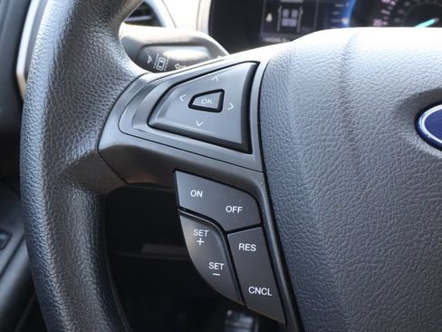 Used 2023 Ford Edge SE AWD/4WD image 16