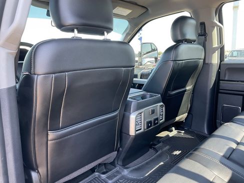 Used 2017 Ford F250 Lariat w/ Chrome Package image 56