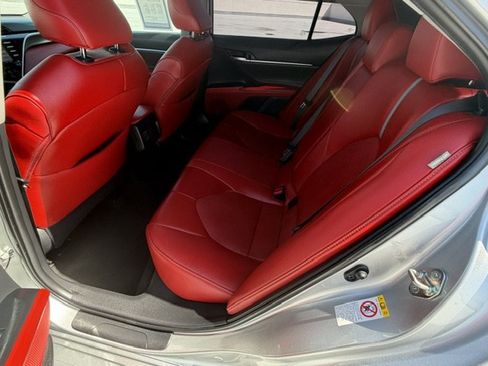 Used 2018 Toyota Camry XSE w/ Driver Assist Package FWD image 14