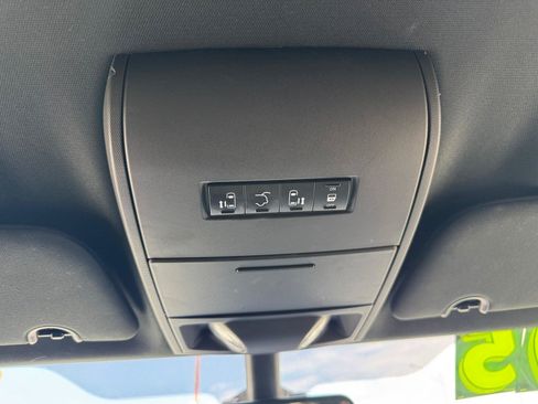 Used 2019 Dodge Grand Caravan SXT FWD image 15
