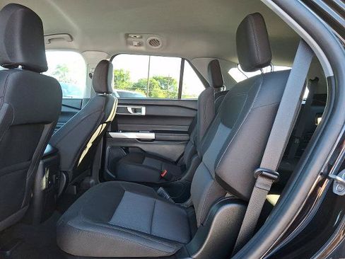 Certified 2023 Ford Explorer XLT AWD/4WD image 10
