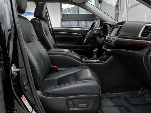 Used 2016 Toyota Highlander Limited Platinum AWD/4WD image 47