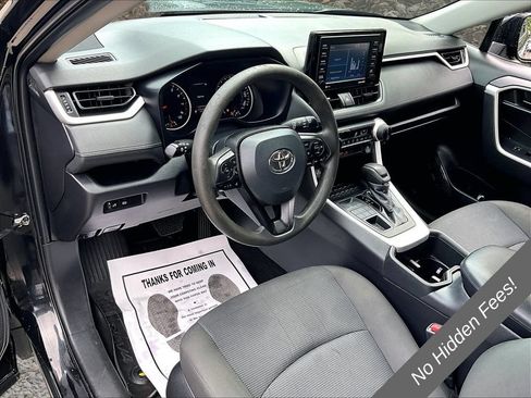 Used 2022 Toyota RAV4 LE AWD/4WD image 12