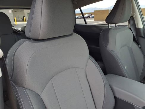 Certified 2025 Subaru Crosstrek 2.0i Premium image 21