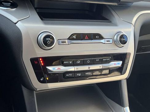 Certified 2023 Ford Explorer XLT w/ Equipment Group 202A image 28