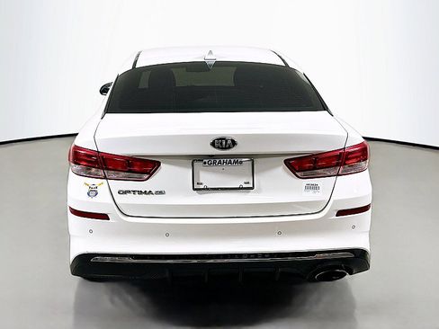 Used 2019 Kia Optima LX image 6