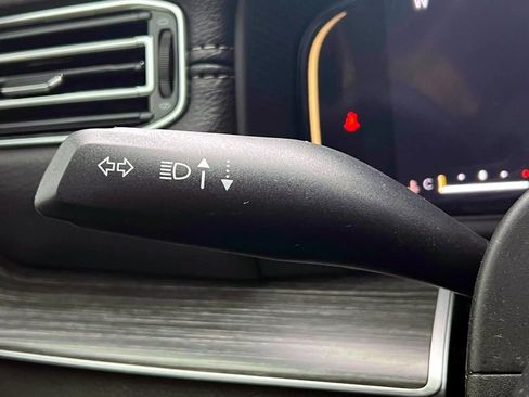 Used 2023 Jeep Wagoneer Series III w/ Convenience Group I image 24