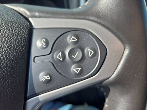 Used 2018 Chevrolet Colorado LT AWD/4WD image 21