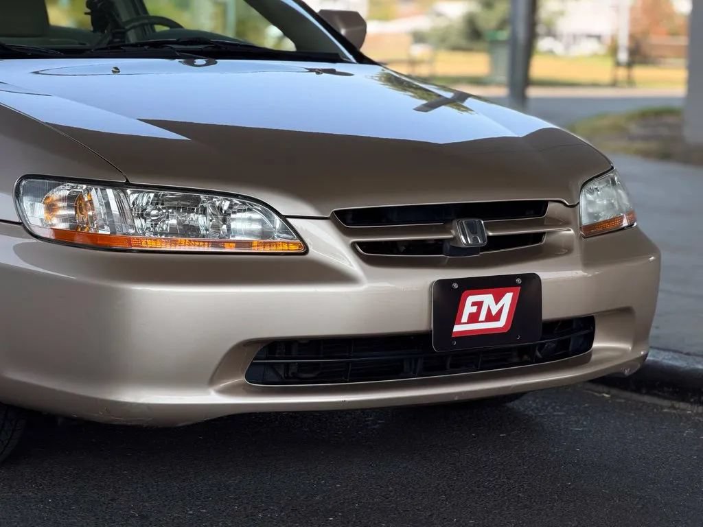 Used 2000 Honda Accord EX image 9
