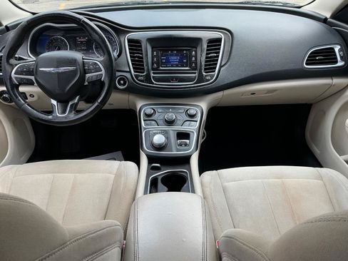 Used 2015 Chrysler 200 Limited w/ Convenience Group FWD image 16