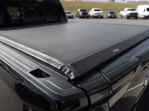 Used 2019 GMC Sierra 1500 Denali w/ Denali Ultimate Package AWD/4WD image 10