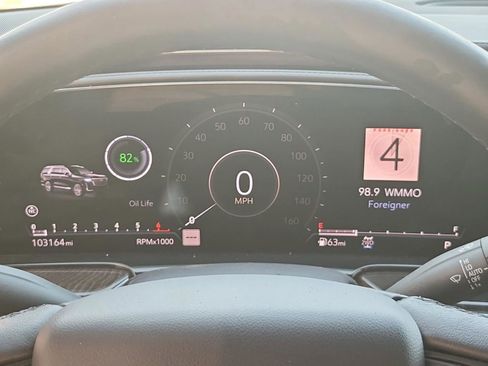 Used 2021 Cadillac Escalade Premium Luxury w/ Performance Package image 23