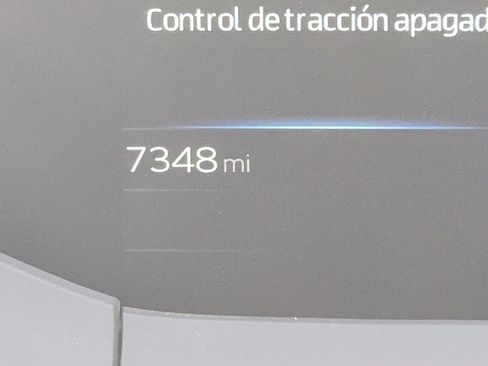 Used 2025 Toyota Prius XLE image 18