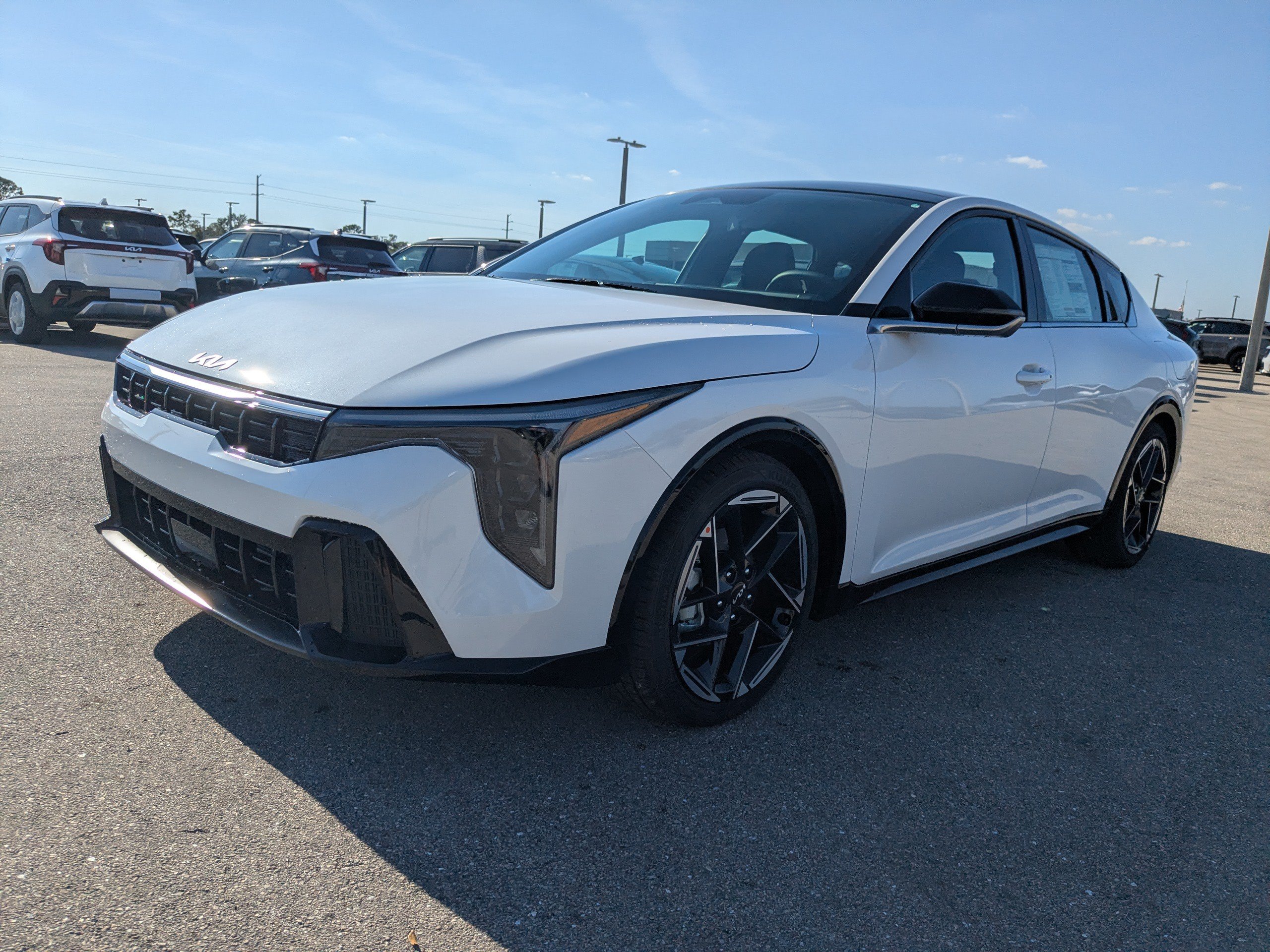 New 2025 Kia K4 EX w/ GT-Line Premium Package FWD image 9