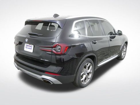 Used 2022 BMW X3 xDrive30i AWD/4WD image 3