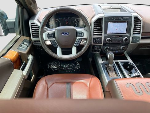 Used 2018 Ford F150 King Ranch w/ Equipment Group 601A Luxury AWD/4WD image 24