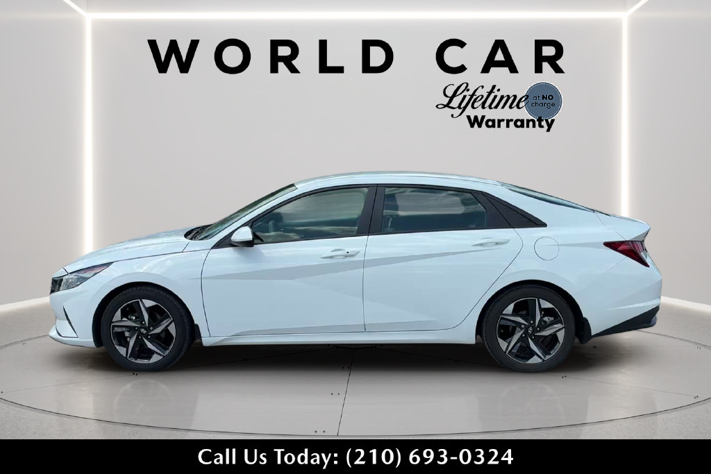 Used 2023 Hyundai Elantra SEL w/ Convenience Package FWD image 6