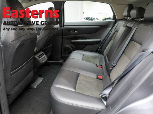 Used 2023 Nissan Ariya FWD image 22