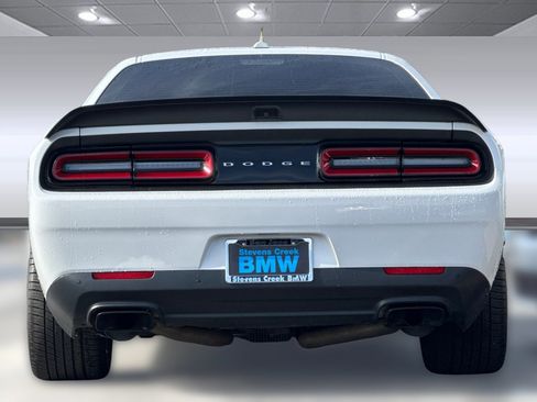 Used 2019 Dodge Challenger SRT Hellcat image 9