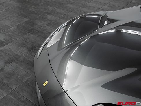 Used 2022 Ferrari 812 GTS image 11