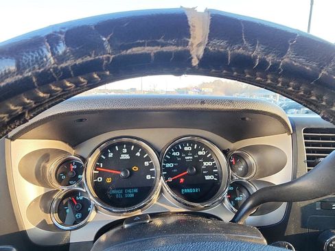 Used 2009 Chevrolet Silverado 1500 LT w/ Power Pack Plus image 12