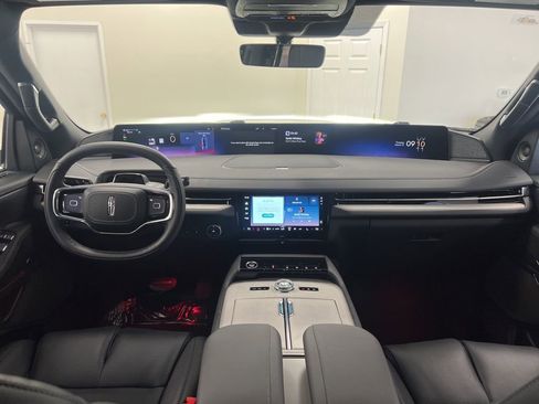 New 2026 Lincoln Navigator L Reserve w/ Jet Appearance Package image 9