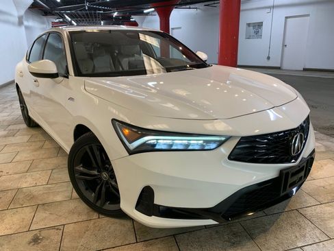 Used 2023 Acura Integra A-Spec image 2