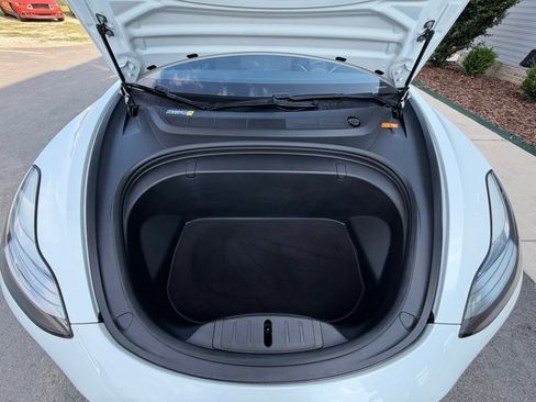 Used 2018 Tesla Model 3 Long Range RWD image 45