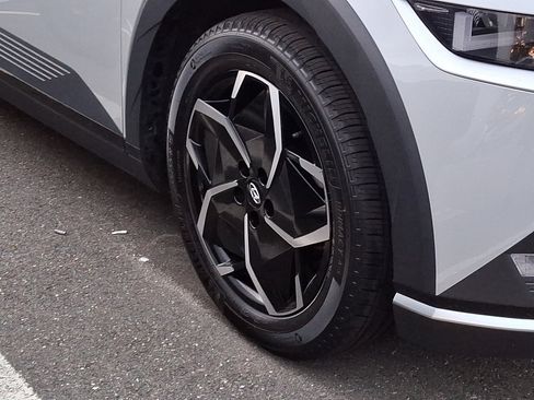 Certified 2023 Hyundai Ioniq 5 SEL AWD/4WD image 6