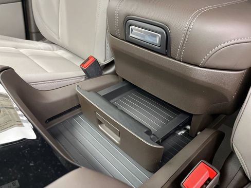 New 2026 GMC Yukon XL Elevation image 19