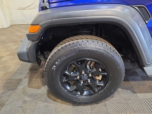 Used 2020 Jeep Wrangler Sport AWD/4WD image 18