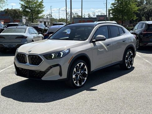 New 2026 BMW X2 xDrive28i w/ Technology Package AWD/4WD image 7