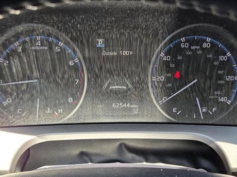 Used 2018 Toyota RAV4 XLE FWD image 10