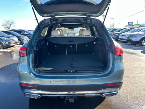 Used 2025 Mercedes-Benz GLC 300 4MATIC image 38