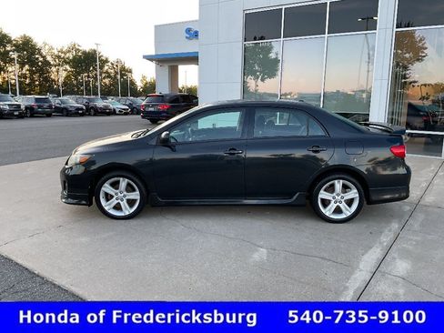 Used 2013 Toyota Corolla S w/ Premium Pkg FWD image 3