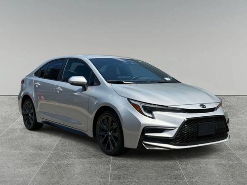 Used 2024 Toyota Corolla SE FWD image 9