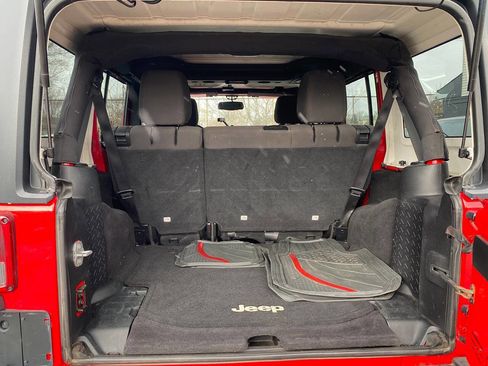 Used 2016 Jeep Wrangler Unlimited Sport w/ Quick Order Package 24S AWD/4WD image 27