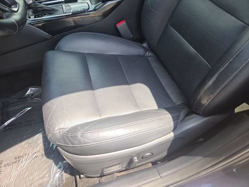Used 2017 Kia Cadenza Premium w/ Luxury Package FWD image 30