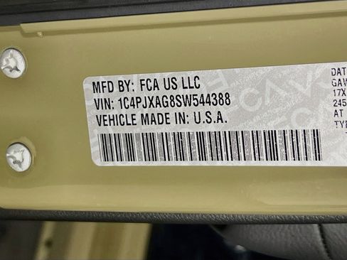 Used 2025 Jeep Wrangler Sport image 29