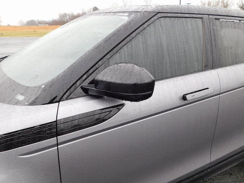 Used 2024 Land Rover Range Rover Evoque Dynamic SE image 11