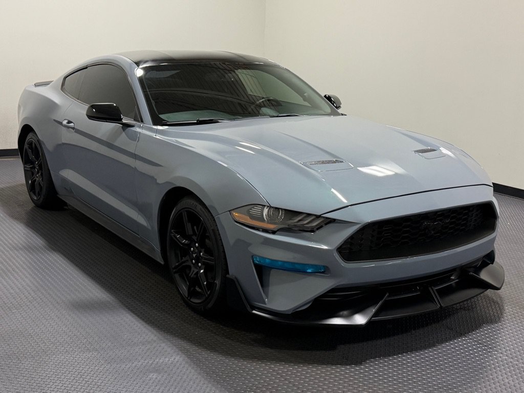 Used 2019 Ford Mustang Coupe w/ Black Accent Package RWD image 4