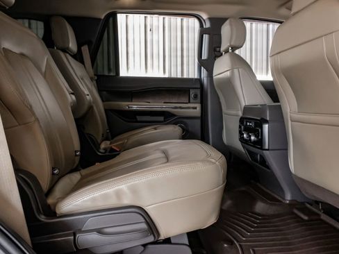 Used 2018 Ford Expedition Limited AWD/4WD image 34