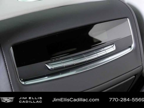 Used 2026 Cadillac Escalade ESV Platinum Sport w/ LPO, ONYX Package AWD/4WD image 21